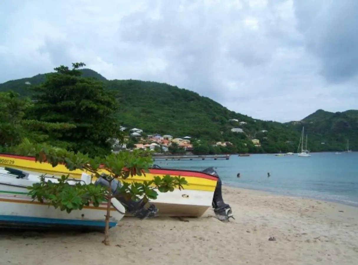 Maison Douce A Riviere-Salee Avec Vue Sur Jardin & Montagne